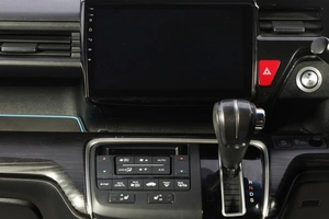 Минивэн Honda Stepwgn Spada 2015 года, 1899000 рублей, Новосибирск