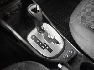 Седан Kia Rio 2013 года, 835200 рублей, Казань