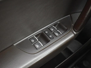 Внедорожник Volkswagen Touareg 2012 года, 1894100 рублей, Казань