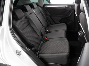 Внедорожник Volkswagen Tiguan 2018 года, 2319000 рублей, Тюмень