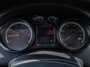 Хетчбэк Peugeot 308 2008 года, 375000 рублей, Краснодар