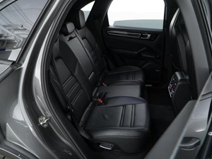 Внедорожник Porsche Cayenne S 2019 года, 8596900 рублей, Москва