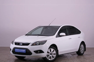 Хетчбэк Ford Focus 2010 года, 939000 рублей, Омск
