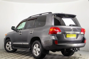 Внедорожник Toyota Land Cruiser 2013 года, 3639000 рублей, Пермь
