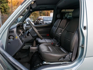 Минивэн Toyota Hiace 2002 года, 1000000 рублей, Большой Сочи
