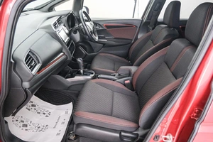 Хетчбэк Honda Fit 2017 года, 1469000 рублей, Красноярск