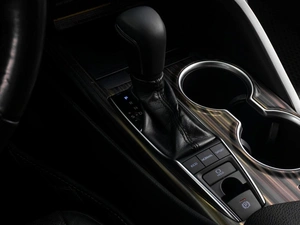 Седан Toyota Camry 2018 года, 3021000 рублей, Тюмень