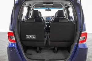 Минивэн Honda Freed 2015 года, 1249000 рублей, Барнаул