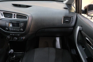 Хетчбэк Kia Ceed 2014 года, 899000 рублей, Омск