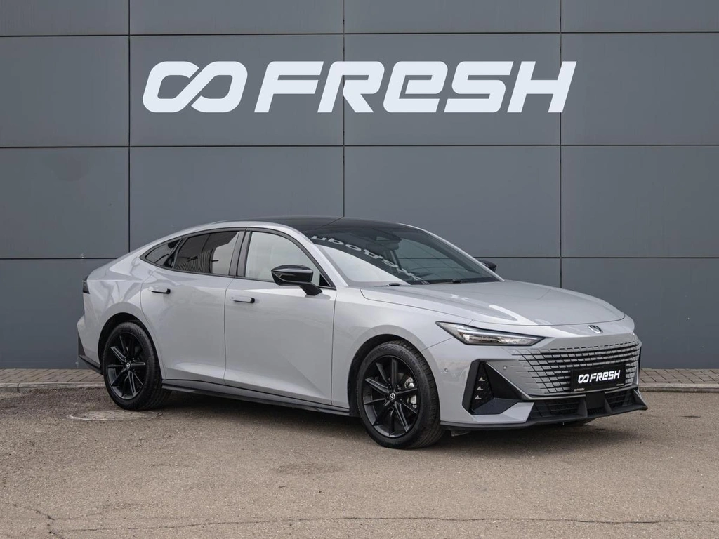 Лифтбек Changan UNI-V 2023 года, 2350000 рублей, Краснодар