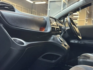 Минивэн Toyota Sienta 2020 года, 1657000 рублей, Красноярск