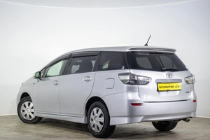 Минивэн Toyota Wish 2013 года, 1639000 рублей, Оренбург