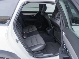 Универсал Volvo V90 Cross Country 2021 года, 3966000 рублей, Санкт-Петербург