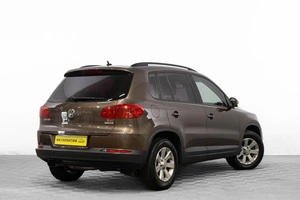 Внедорожник Volkswagen Tiguan 2014 года, 1259000 рублей, Барнаул