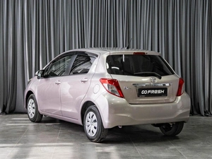 Хетчбэк Toyota Vitz 2011 года, 767000 рублей, Тюмень