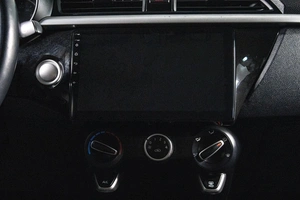 Седан Kia Rio X-Line 2018 года, 1539000 рублей, Сургут