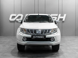 Пикап Mitsubishi L200 2016 года, 1844000 рублей, Тюмень