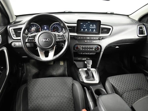 Хетчбэк Kia Ceed 2018 года, 1384100 рублей, Казань