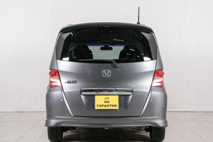 Минивэн Honda Freed 2010 года, 1079000 рублей, Красноярск