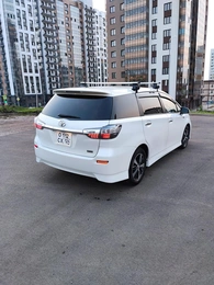 Минивэн Toyota Wish 2012 года, 1425000 рублей, Красноярск
