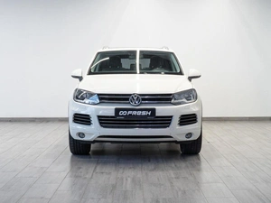 Внедорожник Volkswagen Touareg 2011 года, 2419000 рублей, Саратов