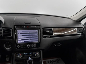 Внедорожник Volkswagen Touareg 2017 года, 3400000 рублей, Красноярск