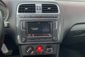 Седан Volkswagen Polo 2019 года, 1240000 рублей, Солонцы