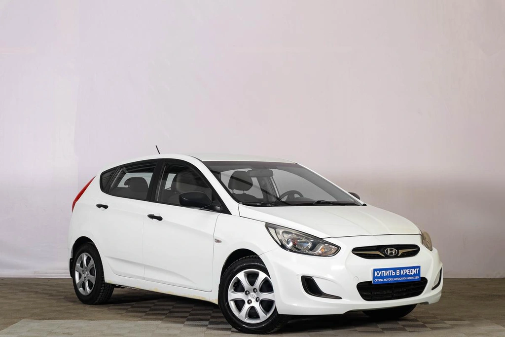 Хетчбэк Hyundai Solaris 2011 года, 949000 рублей, Тюмень