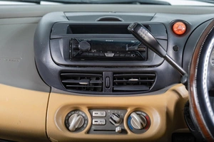 Минивэн Nissan Tino 2001 года, 289000 рублей, Томск