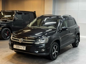 Внедорожник Volkswagen Tiguan 2013 года, 1347000 рублей, Красноярск