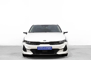 Седан Kia K5 2021 года, 2409000 рублей, Барнаул