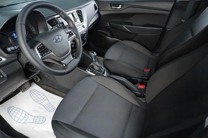 Седан Hyundai Solaris 2017 года, 1279000 рублей, Тюмень