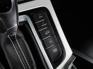 Внедорожник Geely Atlas 2020 года, 1925000 рублей, Воронеж