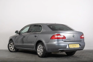 Лифтбек Skoda Superb 2012 года, 1049000 рублей, Томск