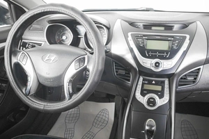 Седан Hyundai Avante 2011 года, 919000 рублей, Кемерово