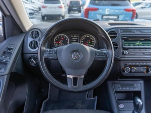 Внедорожник Volkswagen Tiguan 2013 года, 1879000 рублей, Саратов