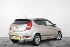 Хетчбэк Hyundai Solaris 2012 года, 749000 рублей, Кемерово