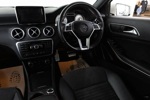 Хетчбэк Mercedes-Benz A-класс 2015 года, 1649000 рублей, Красноярск