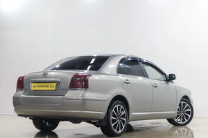 Седан Toyota Avensis 2006 года, 799000 рублей, Новокузнецк