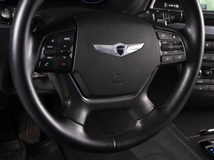 Седан Hyundai Genesis 2015 года, 2035000 рублей, Красный Пахарь