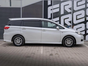 Минивэн Toyota Wish 2010 года, 1320000 рублей, Краснодар