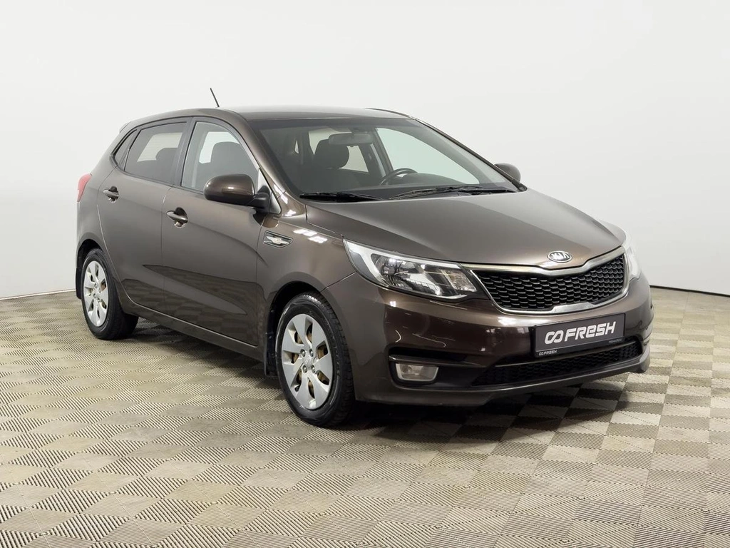 Хетчбэк Kia Rio 2015 года, 867200 рублей, Казань