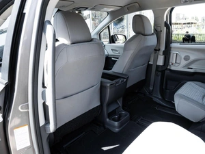 Минивэн Toyota Sienna 2021 года, 3999000 рублей, Ставрополь