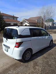 Минивэн Honda Freed 2013 года, 1100000 рублей, Красноярск