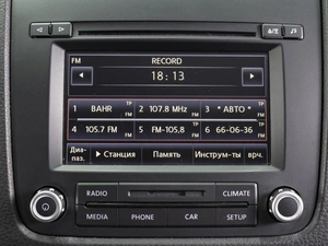 Внедорожник Volkswagen Touareg 2014 года, 2280000 рублей, Омск