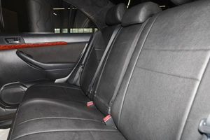 Седан Toyota Avensis 2004 года, 699000 рублей, Новосибирск