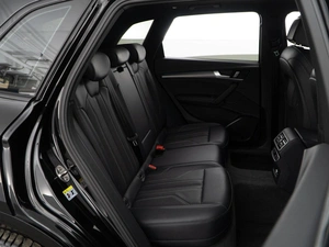 Внедорожник Audi Q5 2024 года, 5398999 рублей, Москва