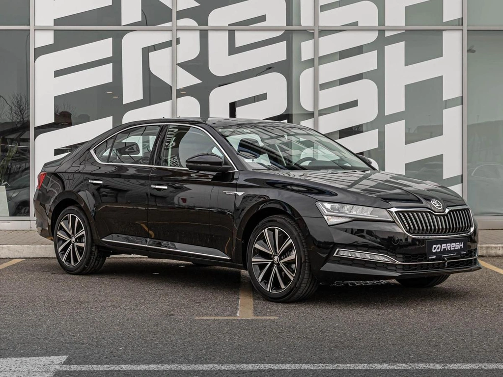 Лифтбек Skoda Superb 2025 года, 3172000 рублей, Краснодар