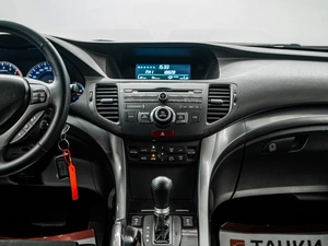 Седан Honda Accord 2011 года, 1550000 рублей, Красноярск