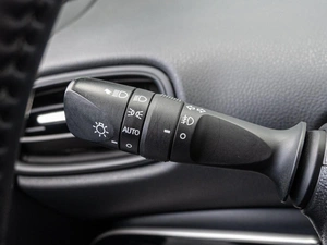 Лифтбек Toyota Prius 2019 года, 2150000 рублей, Краснодар